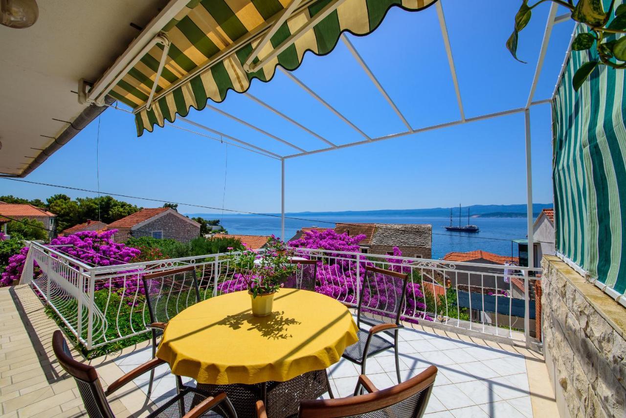 Award Winning Garden With Large Terrace And Amazing Seaview Appartamento